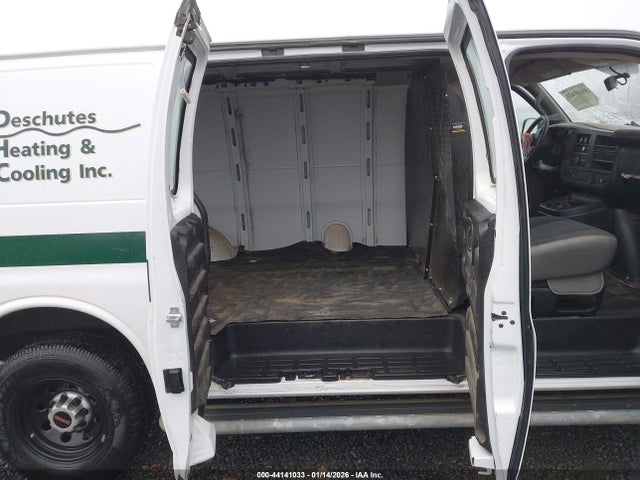 1GTW7AF70M1260768 GMC Savana 2500 Work Van