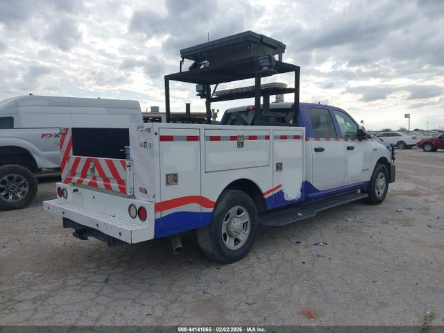 3C7WR4HJ9LG181266 RAM 2500 Tradesman 4x2 8&#039; Box