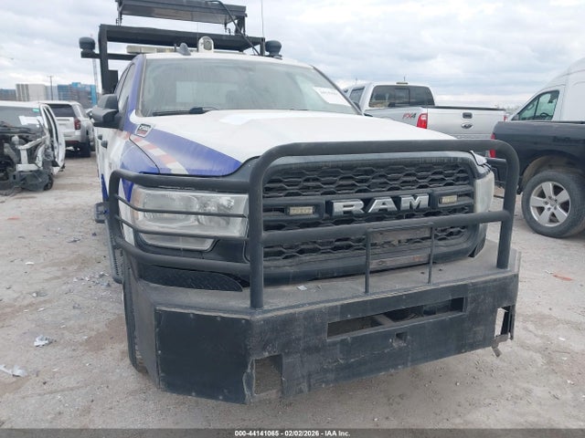 3C7WR4HJ9LG181266 RAM 2500 Tradesman 4x2 8&#039; Box