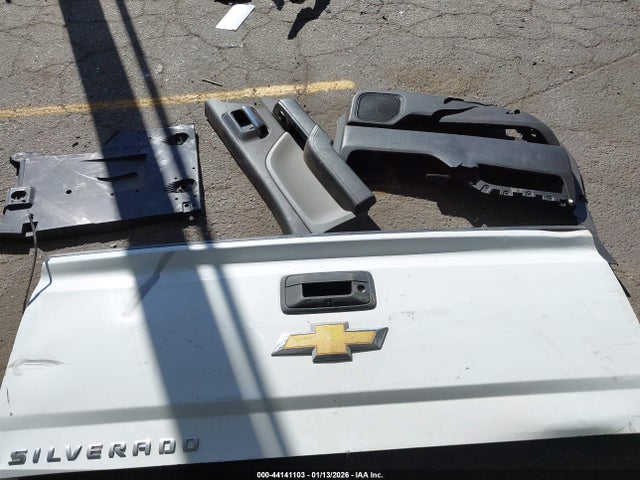 1GC1KUEG8JF246689 Chevrolet Silverado 2500hd Wt
