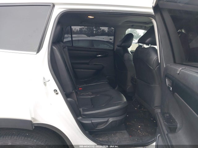 5TDHZRAHXLS510181 Toyota Highlander Xle