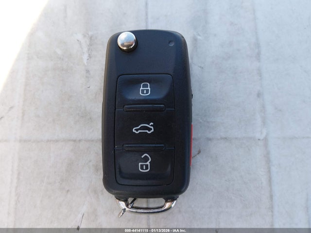 3VWD17AJ7EM437963 Volkswagen Jetta 1.8t Se