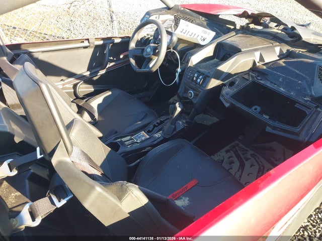 3JBVJAV29RE000038 Can-Am Maverick X3