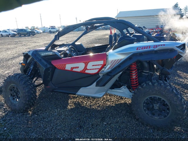 3JBVJAV29RE000038 Can-Am Maverick X3