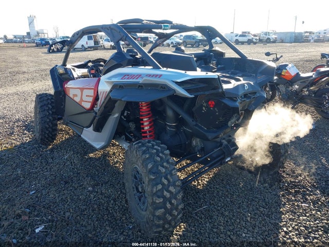 2024 CAN-AM MAVERICK X3 3JBVJAV29RE000038 Photo 2
