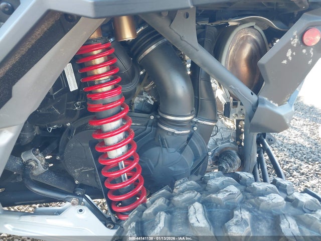 2024 CAN-AM MAVERICK X3 3JBVJAV29RE000038 Photo 8