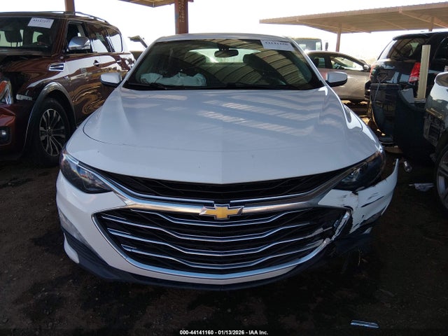1G1ZD5STXNF118182 Chevrolet Malibu Fwd Lt