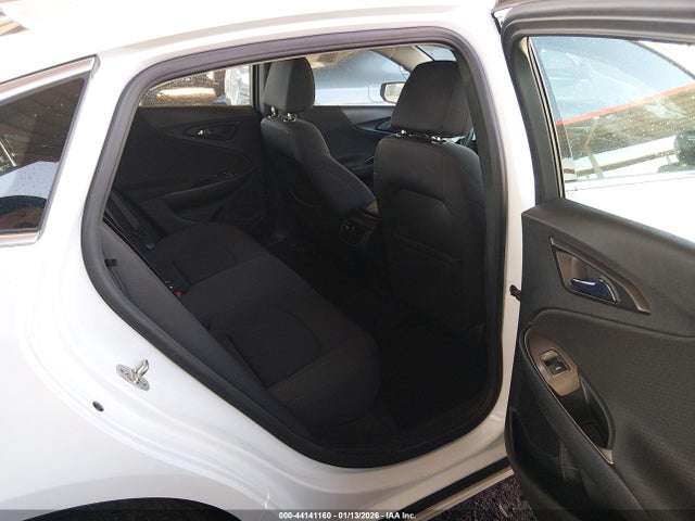 1G1ZD5STXNF118182 Chevrolet Malibu Fwd Lt