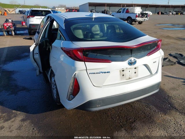 JTDKAMFP4M3177043 Toyota Prius Prime Xle