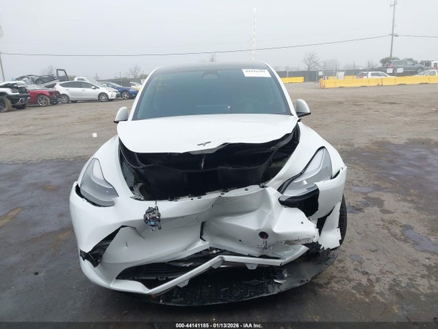 7SAYGDEF1NF485957 Tesla Model Y Performance Dual Motor All-wheel Drive