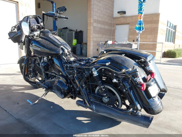 2020 HARLEY-DAVIDSON FLTRXS 1HD1KTP21LB667366 Photo 2