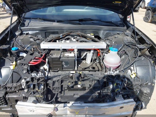 2025 AUDI Q6 E-TRON WA114BGF9SA064754 Photo 9