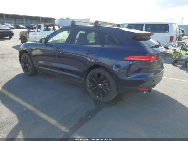 2018 JAGUAR F-PACE SADCJ2FN2JA248663 Photo 2