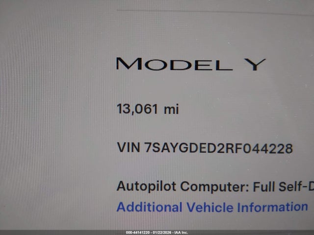 Tesla Model Y Rwd 2024 7SAYGDED2RF044228 Image 16