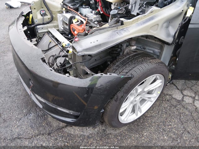 Tesla Model Y Rwd 2024 7SAYGDED2RF044228 Image 20