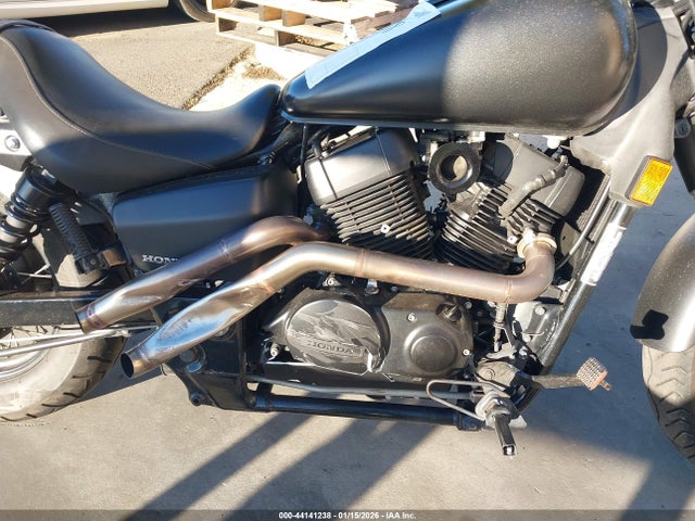 JH2RC5380NK200120 Honda Vt750 C2b