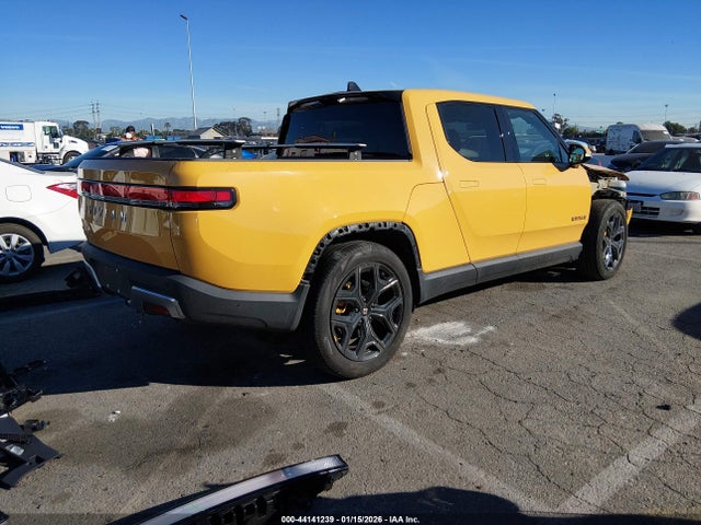 2023 RIVIAN R1T 7FCTGAAA2PN019677 Photo 3