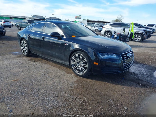 2015 AUDI A7 WAUWGAFC3FN019647