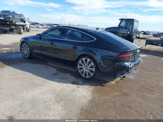 2015 AUDI A7 WAUWGAFC3FN019647 Photo 2