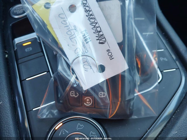 2020 VOLKSWAGEN TIGUAN 3VV2B7AX5LM040052 Photo 10