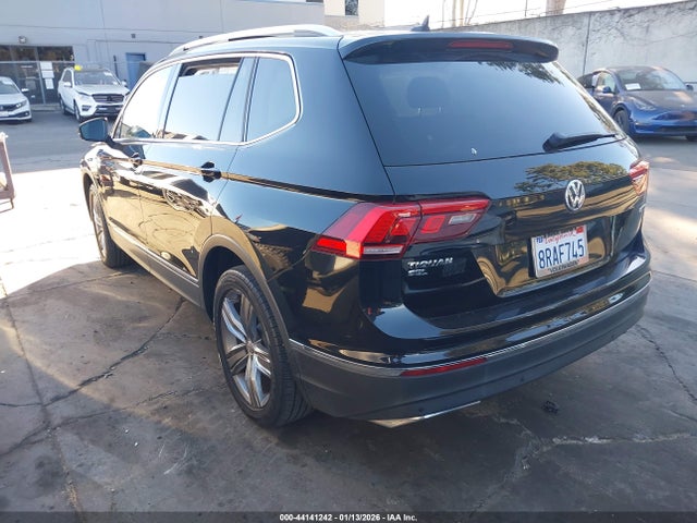 2020 VOLKSWAGEN TIGUAN 3VV2B7AX5LM040052 Photo 2