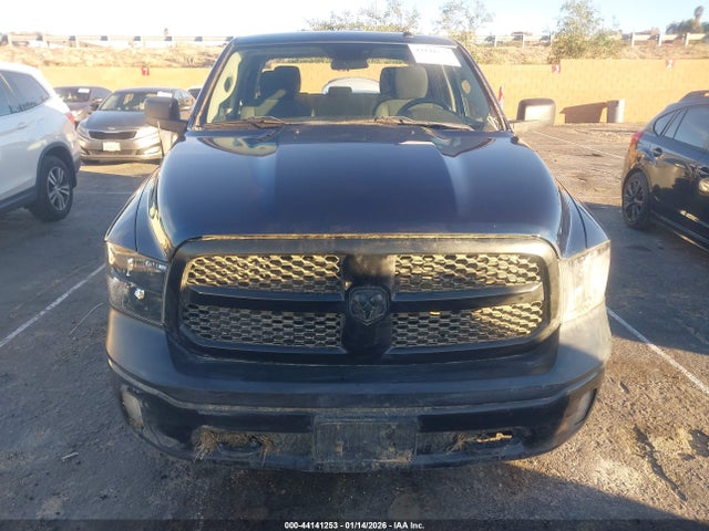 3C6RR7KG6PG555094 RAM 1500 Classic Tradesman 4x4 5&#039;7 Box