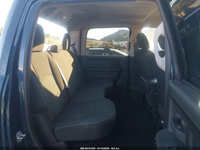 3C6RR7KG6PG555094 RAM 1500 Classic Tradesman 4x4 5&#039;7 Box
