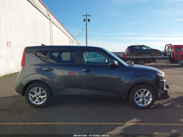 KNDJ23AU9L7042986 KIA SOUL S
