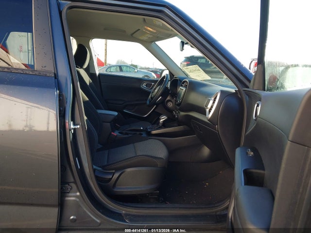 KNDJ23AU9L7042986 KIA SOUL S