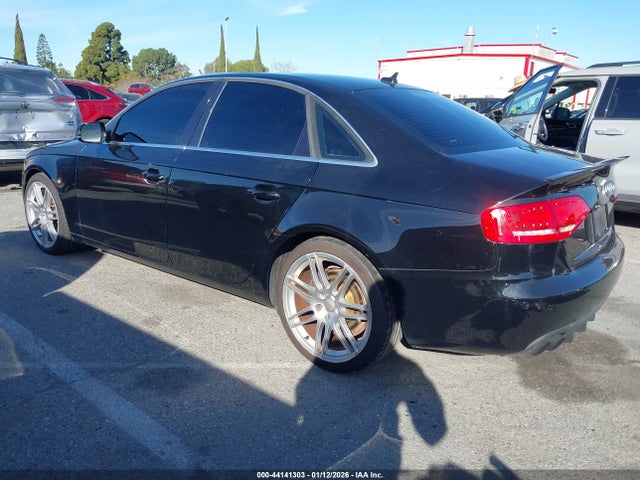 2011 AUDI A4 WAUFFAFL3BN052211 Photo 2