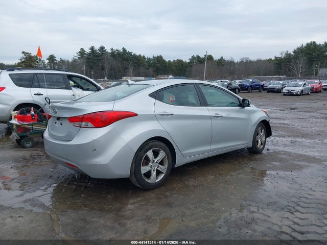 2013 HYUNDAI ELANTRA 5NPDH4AE3DH449841 Photo 3