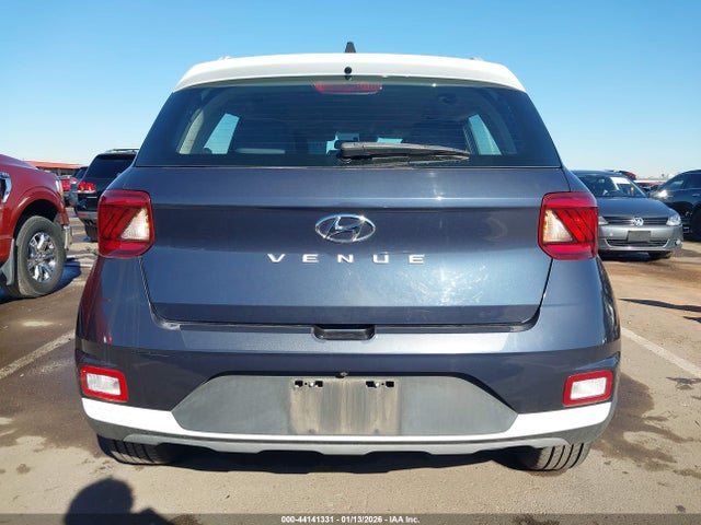 Продаж на аукціоні авто 2021 Hyundai Venue Denim, vin: KMHRC8A33MU114137, номер лоту: 44141331