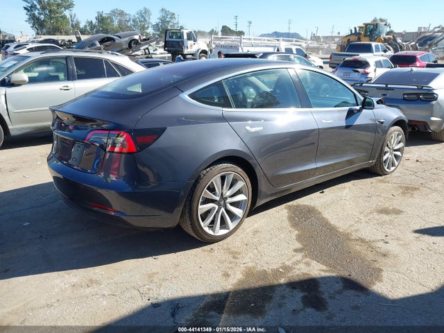 2018 TESLA MODEL 3 5YJ3E1EA3JF016315 Photo 3