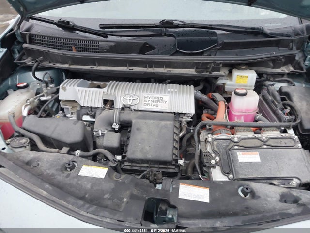 JTDZN3EU2HJ057912 Toyota Prius V Five