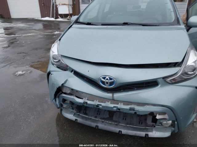 JTDZN3EU2HJ057912 Toyota Prius V Five