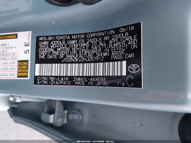 JTDZN3EU2HJ057912 Toyota Prius V Five