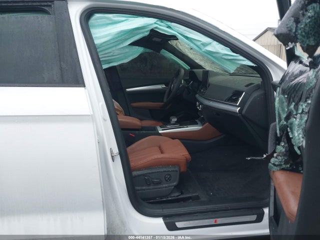 2025 AUDI Q5 WA1EAAFY2S2000928 Photo 4