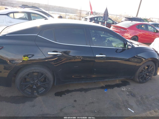 1N4AA6AP5JC377817 Nissan Maxima 3.5 Sv