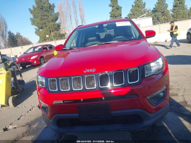 Jeep Compass Latitude 4x4 2018 3C4NJDBB3JT222318 Image 12