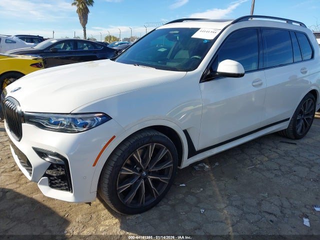 5UXCX6C04M9F16694 BMW X7 M50i