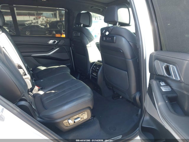 5UXCX6C04M9F16694 BMW X7 M50i