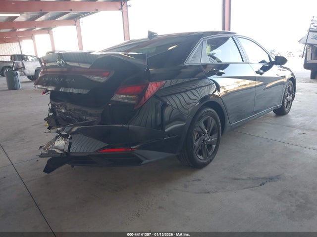 2022 HYUNDAI ELANTRA KMHLM4AG5NU285164 Photo 3