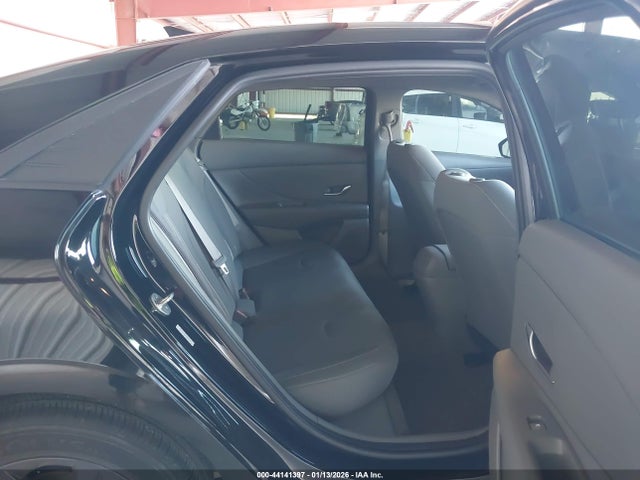 2022 HYUNDAI ELANTRA KMHLM4AG5NU285164 Photo 7