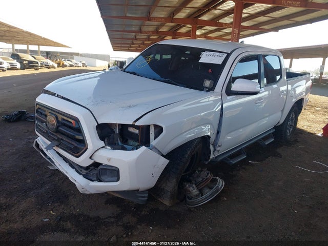 3TMCZ5AN0JM167192 Toyota Tacoma Sr V6