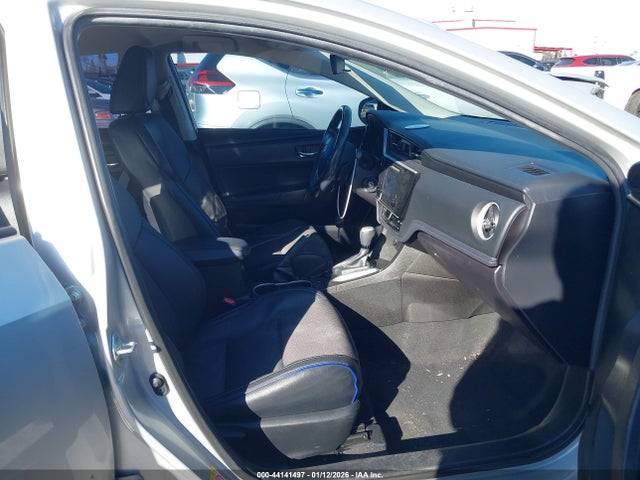 5YFBURHE3KP889807 Toyota COROLLA SE