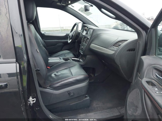 2C4RDGEGXHR857180 Dodge Grand Caravan Gt