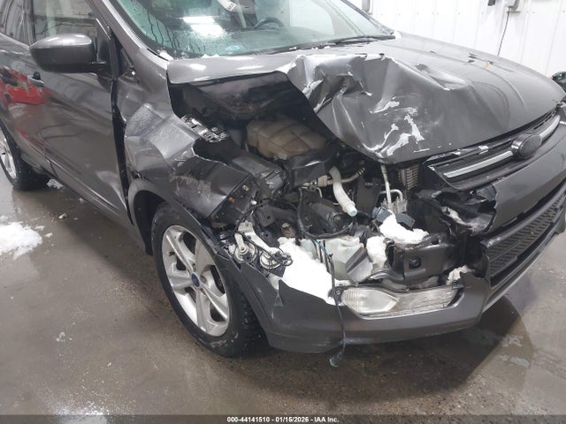 1FMCU9G93FUC13211 Ford ESCAPE SE
