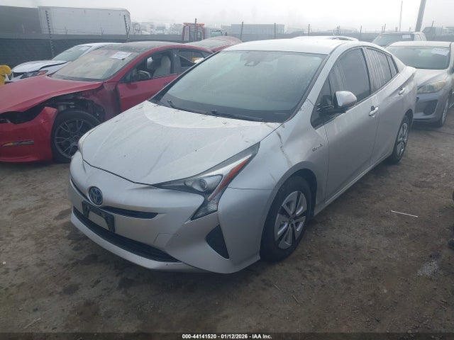 JTDKARFU6J3547231 Toyota Prius Two Eco