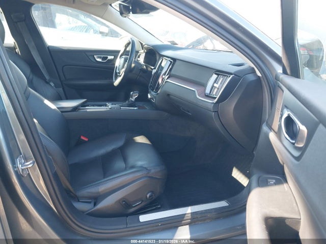 2020 VOLVO S60 7JRA22TK4LG071867 Photo 4