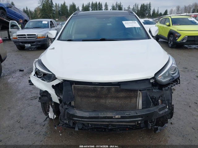 5NMZUDLB5HH034124 Hyundai Santa Fe Sport 2.4l